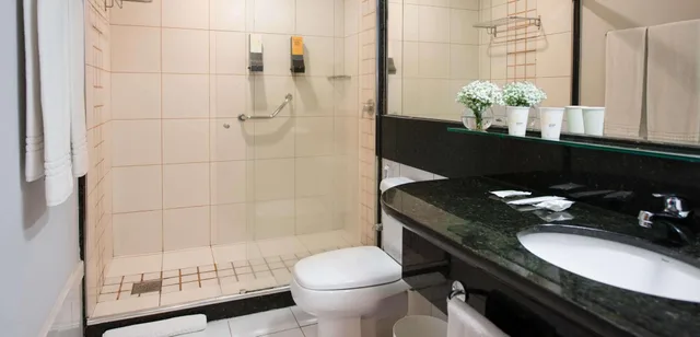 غرفة ديلوكس بسرير مزدوج، Golden Tulip Porto Vitoria 7/9