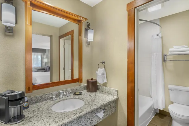 Room, King Bed, Sofa, Best Western Plus High Country Inn 2/3
