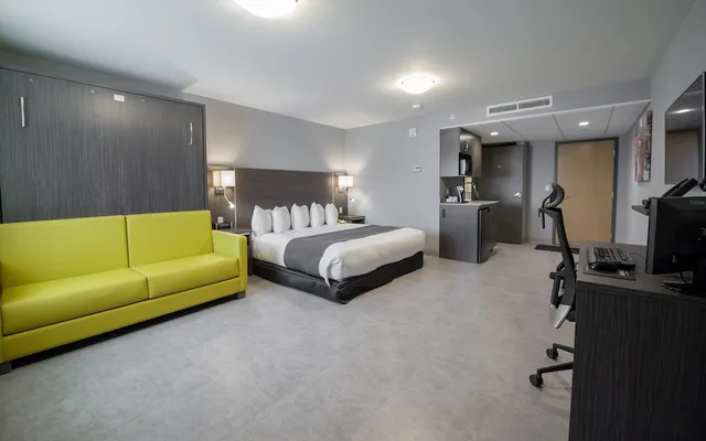 غرفة بسريرين كوين في الملحق، Hotel & Suites Le Dauphin Quebec 5/10