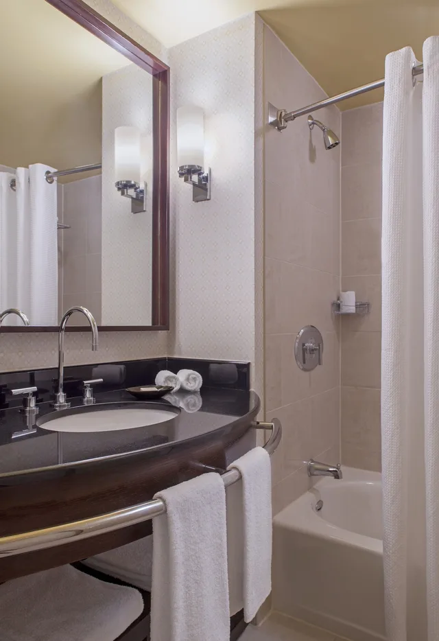غرفة بسريرين مزدوجين بإطلالة على النهر والمدينة، Hyatt Regency Jersey City on the Hudson 7/7