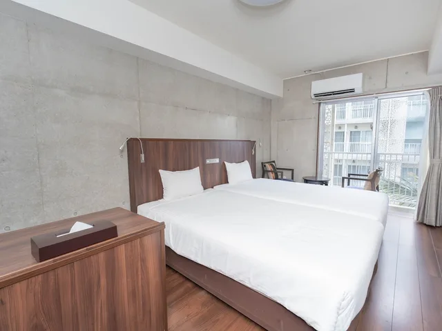 Adjoining, 4 Beds, Twin Beds, Kitchen, Lounge Access، The Breakfast Hotel Porto Ishigaki 2/9