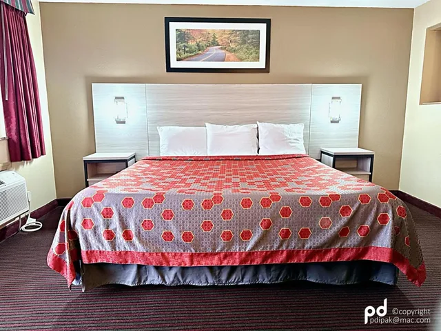 جناح تنفيذي بسرير كينج بجاكوزي، Travel Inn and Suites Flemington 4/6