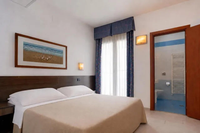 غرفة بسرير مزدوج أو سريرين منفصلين بإطلالة على البحر، Hermitage Hotel Club And Spa 6/10