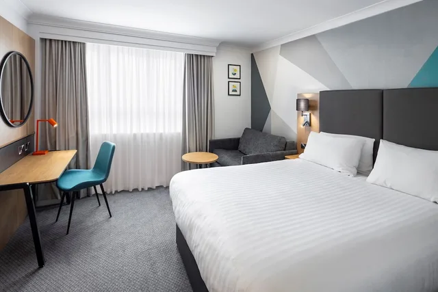غرفة بريميوم بسرير فردي، Holiday Inn Aylesbury 1/10