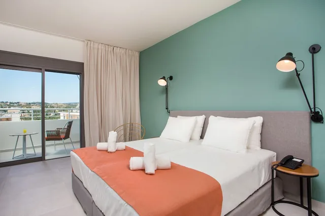 غرفة ديلوكس بسريرين منفصلين بغرفة نوم واحدة، Mazoren Art Hotel 2/9