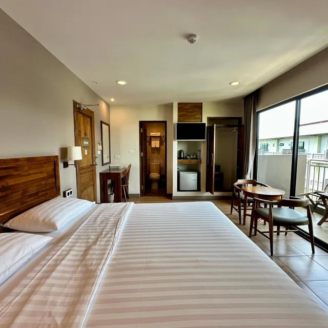 غرفة عائلية بحوض استحمام، The Mangrove Hotel 4/7