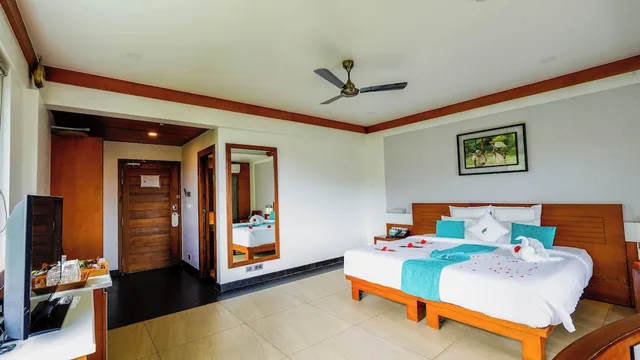 Premium, Queen Bed, Chandys Windy Woods 6/10