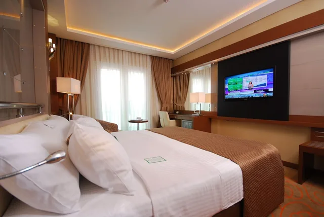 غرفة بريميوم بسريرين منفصلين للمدخنين، HOLIDAY INN ANKARA - KAVAKLIDERE 2/7