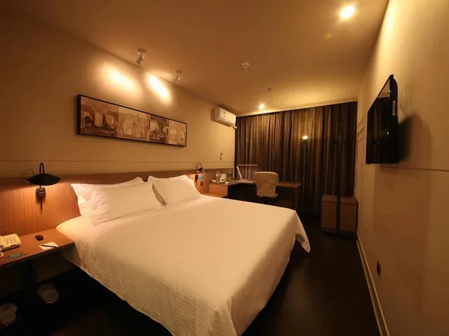 غرفة ديلوكس بسرير كينج، Jinjiang Inn(Beijing Wukesong 1/1