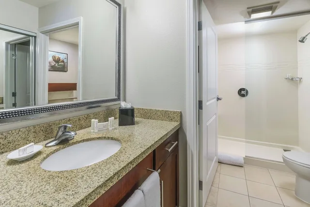 استوديو بسرير كينج مع أريكة لذوي الإعاقة، Residence Inn By Marriott Colchester 2/2