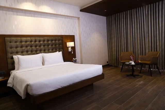 غرفة ديلوكس بسرير كوين بإطلالة على المسبح، Devka Beach Resort 6/9