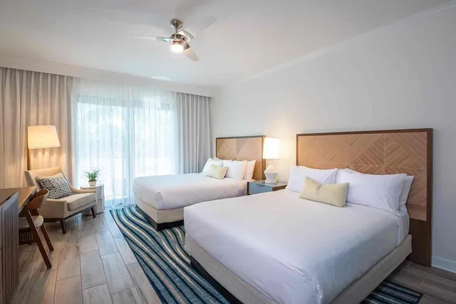 غرفة بسرير كوين لذوي الإعاقة، Hawks Cay Resort 2/3
