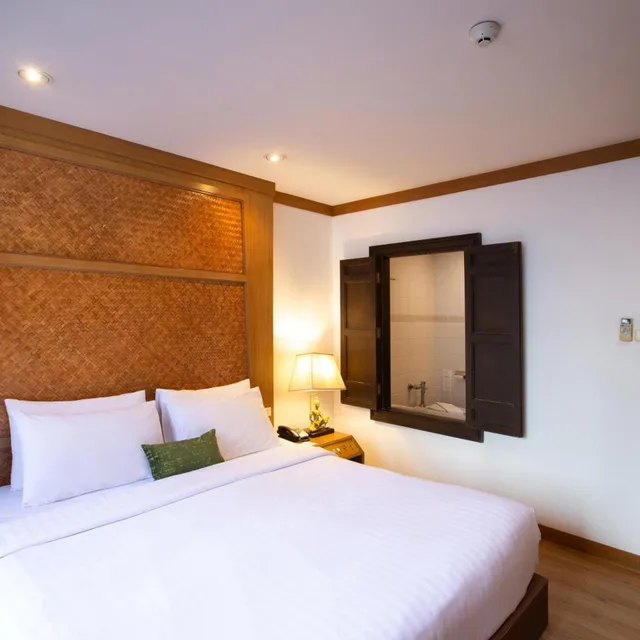 جناح ركني، The Tarntawan Hotel Surawong Bangkok 1/9