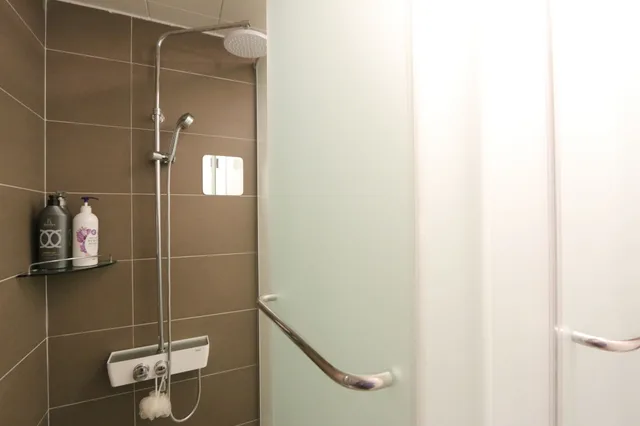 غرفة بسريرين منفصلين وسرير بطابقين، Gyeongju Blue Boat Guest House 3/3