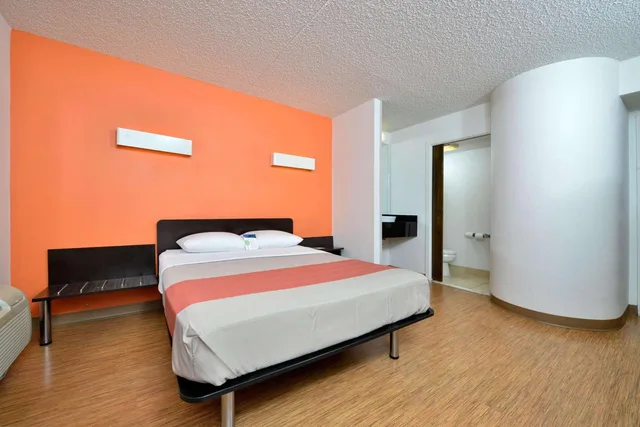 غرفة بسرير كوين لغير المدخنين، Motel6 Plano, TX - West - Frisco 4/7