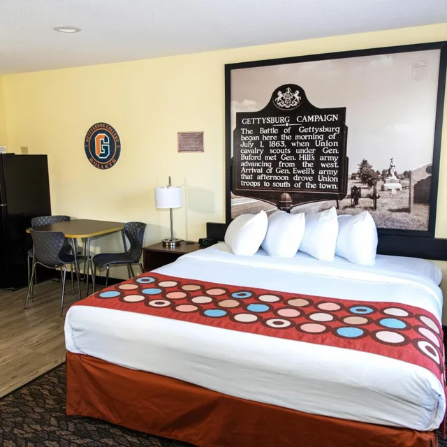 جناح عائلي بسرير كينج وسرير بطابقين، Super 8 by Wyndham Gettysburg 2/13