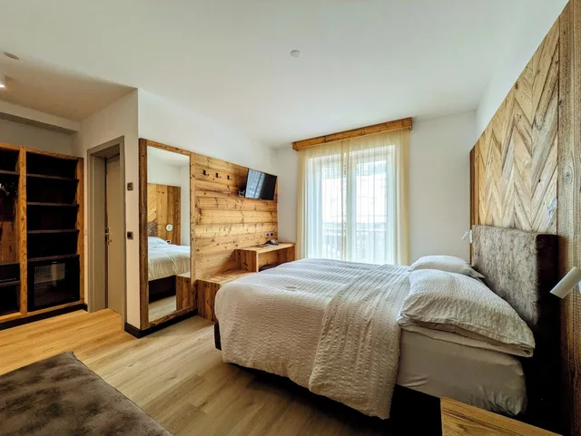 غرفة كومفورت ثلاثية بسرير مزدوج وسرير فردي، Hotel Ariston 1/10