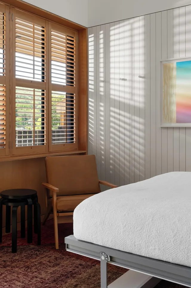 Room, Queen Murphy Bed, Hill Side، The Porches Inn At Mass Moca 1/3