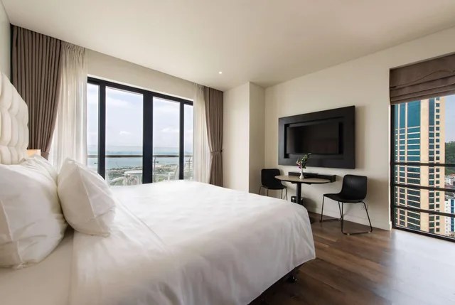 جناح تنفيذي، Hotel Soleil Ha Long, Trademark Collection by Wyndham 1/2