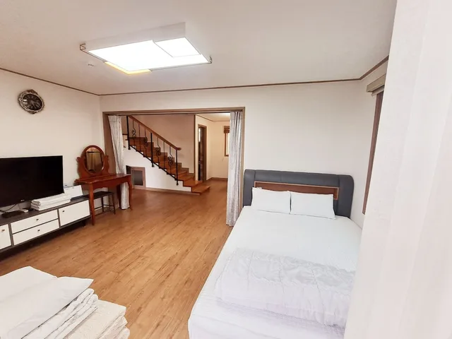 Duplex, Apartment, Double and Twin Beds, Gillime Pension 7/10