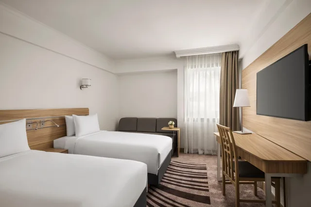 Superior, Twin Beds, Pool View, Novotel Cairo Airport 4/10