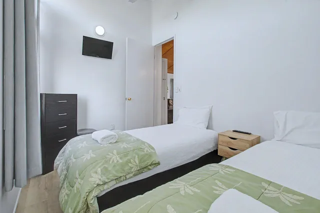 فيلا بسرير كوين وسريرين منفصلين بغرفتي نوم، Boat Harbour Studio Apartments and Villas 3/7