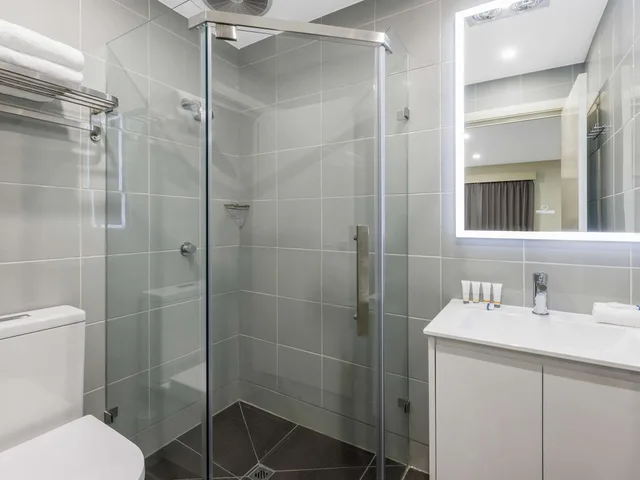 غرفة متصلة عائلية بسرير كوين وسرير فردي، Quality Hotel Melbourne Airport 3/4