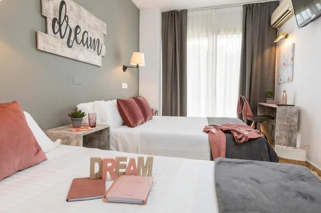 Room, Quintuple، Bulevard 3/7