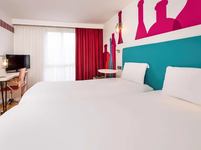 غرفة قياسية بسريرين منفصلين، Ibis Styles Barnsley 3/4