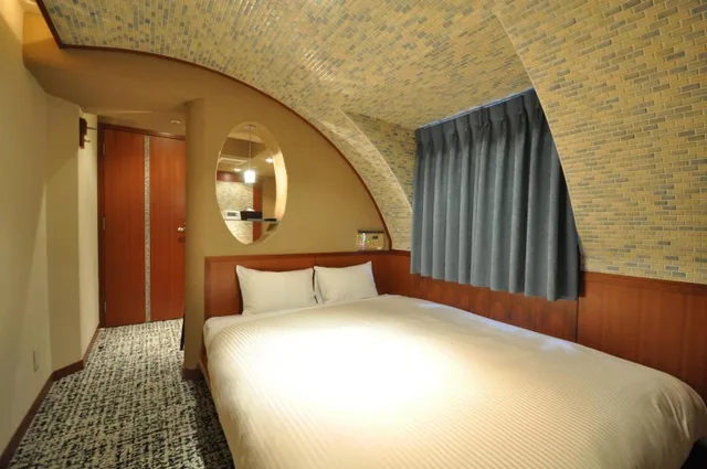 غرفة بريميوم بسرير مزدوج بحمام خاص مع أريكة، Hotel Mid In Kawasaki-Ekimae 2/7