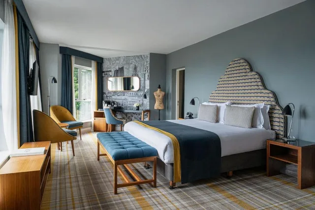 جناح جونيور بسرير كينج، The Montenotte Hotel 1/1