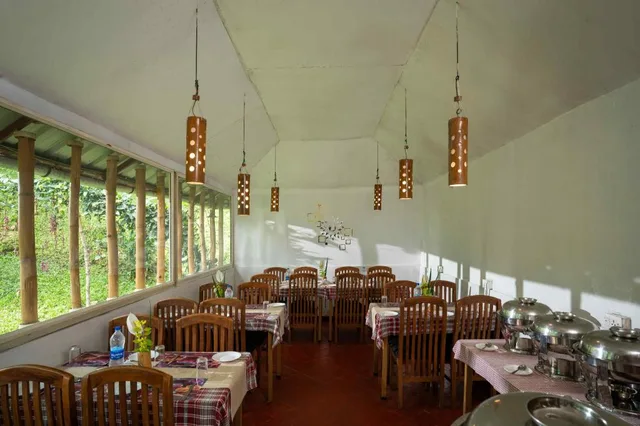 BLUE BELLS VALLEY RESORT، مونار 25/55