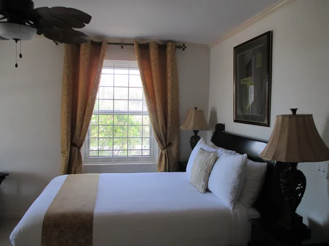 Coral, Double Bed, Pool and Ocean View، Ocean West Boutique Hotel 5/7