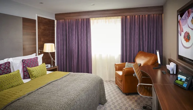 Drift, Classic, Double Bed، The Waterfront Hotel Spa & Golf 6/7