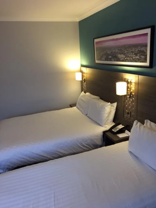 غرفة قياسية، Leonardo Hotel Cheltenham 1/1
