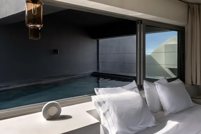 Junior Plunge Pool Suite with Seaview، West East Suites - Adults Only 4/8