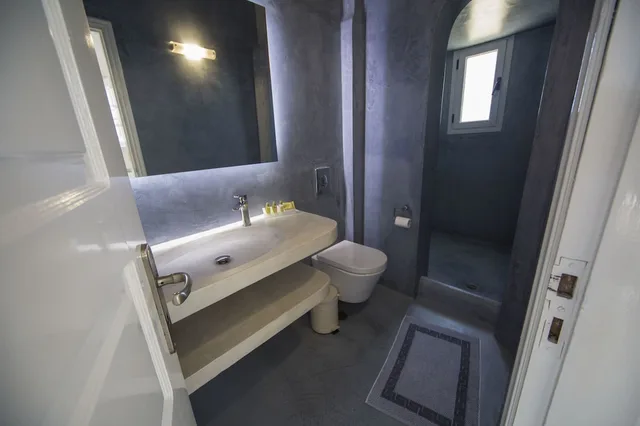 غرفة قياسية ثلاثية بسرير مزدوج وسرير فردي، Ianthe Apartments And Villa 2/2