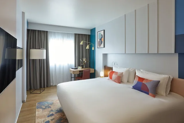 غرفة بريميوم بسرير فردي، voco Madrid Retiro, an IHG Hotel 1/5