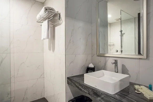 غرفة تنفيذية بسرير كينج، The Acacia Hotel 5/5