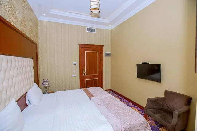 غرفة كومفورت بسرير كوين بإطلالة على المدينة، Clover Hotel Baku 1/7