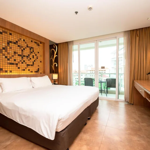 deluxe .، Centara Nova Hotel Pattaya 4/10