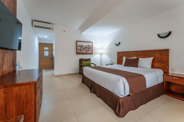 غرفة قياسية بسرير مزدوج، La Venta Inn Villahermosa 3/7