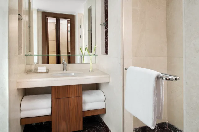 جناح بغرفتي نوم، فندق انتركونتينينتال الخبر(Intercontinental Al Khobar) 5/5