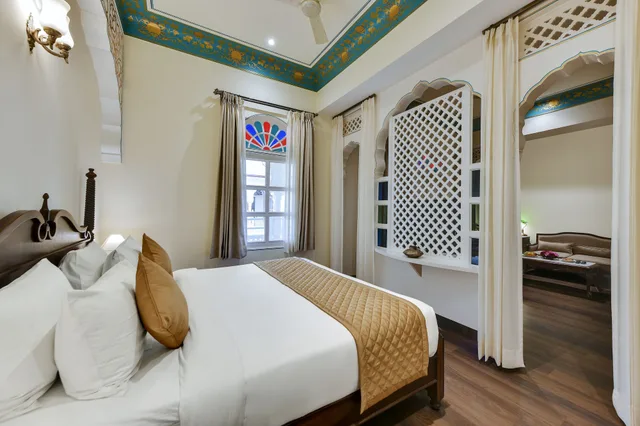 جناح بسرير كينج، Ramgarh Heritage A Luxury Boutique Resort 3/9
