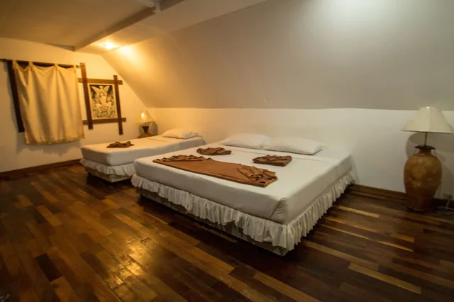 غرفة عائلية بثلاثة أسرّة، Tropical Garden Bungalow 1/3