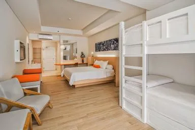 Harris, Family, Double Bed, Sofa, Pool Access، Harris Resort Waterfront Batam 1/1