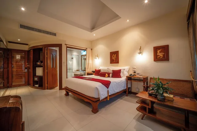 غرفة تنفيذية بسرير مزدوج بإطلالة على المسبح، Kodchasri Thani Hotel Chiangmai 4/10