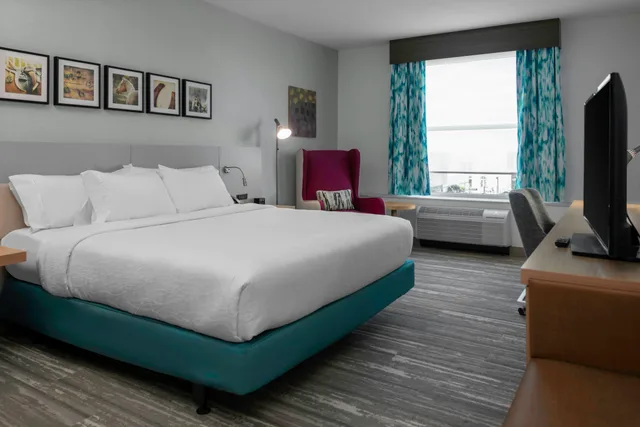 غرفة بسرير كينج لذوي الإعاقة، Hilton Garden Inn Ocala Downtown 1/5