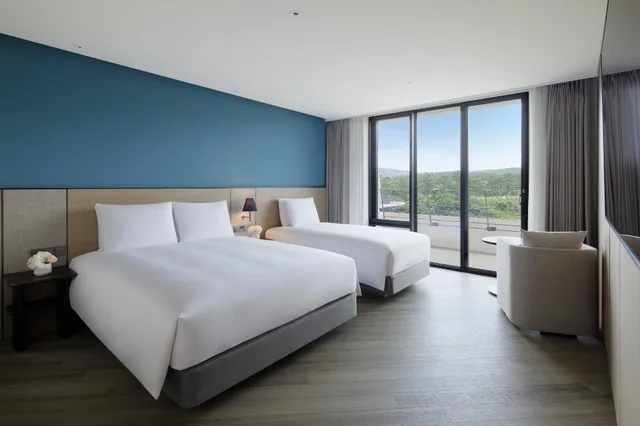 غرفة ديلوكس عائلية بسريرين منفصلين بإطلالة، Parnas Hotel Jeju 1/1