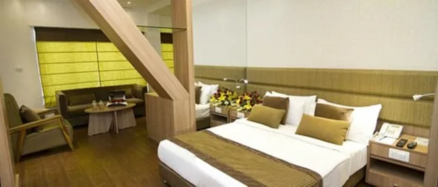 Executive, Single Bed, Centre Point Hotel 2/2